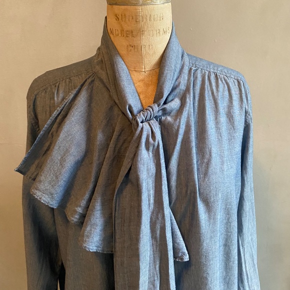 Gap Lightweight Cotton Chambray Tie Front Blouse, Size XL - Picture 5 of 9